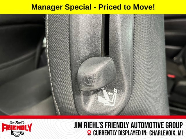 2018 Nissan Pathfinder SV