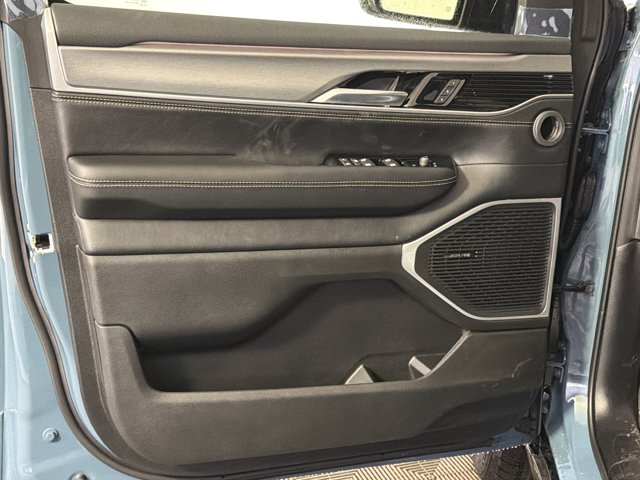 2026 Jeep Grand Wagoneer Limited Altitude