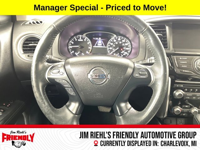 2018 Nissan Pathfinder SV