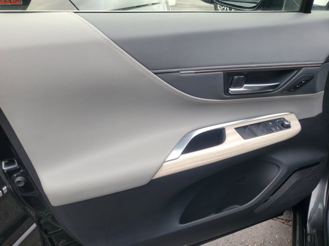 2021 Toyota Venza XLE