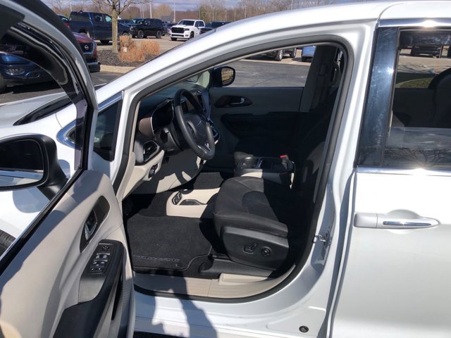 2017 Chrysler Pacifica Touring Plus