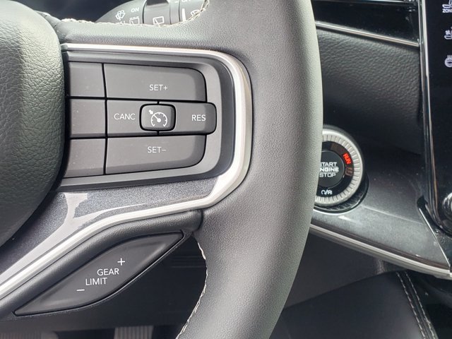 2024 Jeep Wagoneer Base