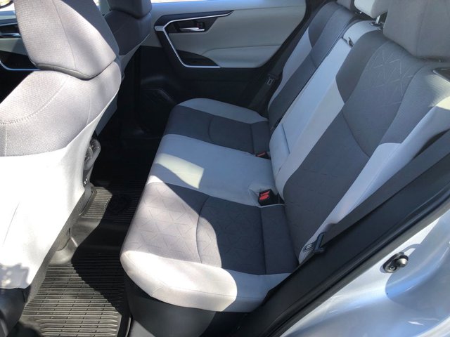 2019 Toyota RAV4 Hybrid XLE