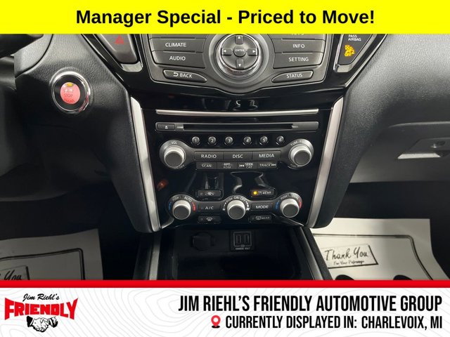 2018 Nissan Pathfinder SV