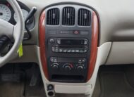 2006 Chrysler Town & Country SWB Base