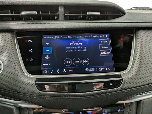 2026 Cadillac XT5 AWD Sport