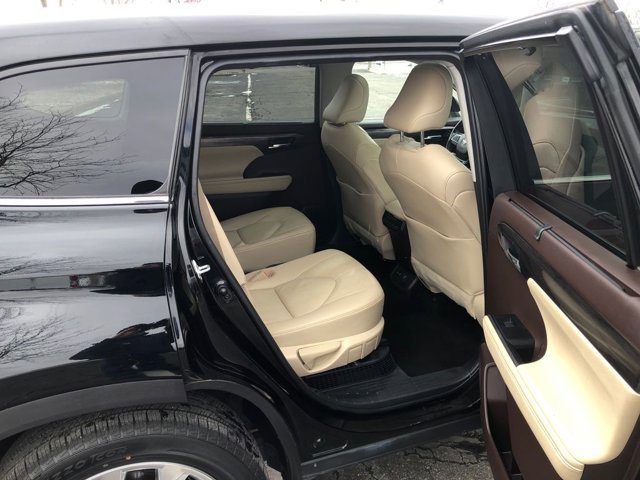 2021 Toyota Highlander Hybrid Limited