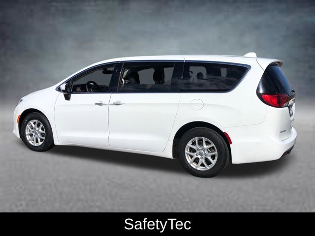 2017 Chrysler Pacifica Touring Plus