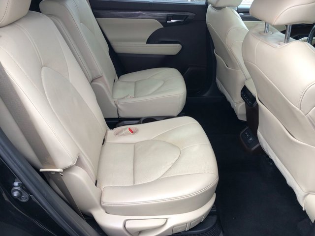 2021 Toyota Highlander Hybrid Limited