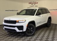 2026 Jeep Grand Cherokee Laredo Altitude