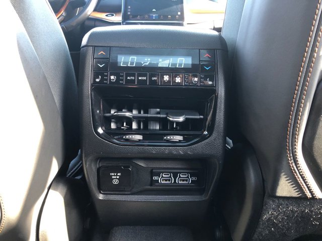 2022 Jeep Grand Cherokee L Summit Reserve