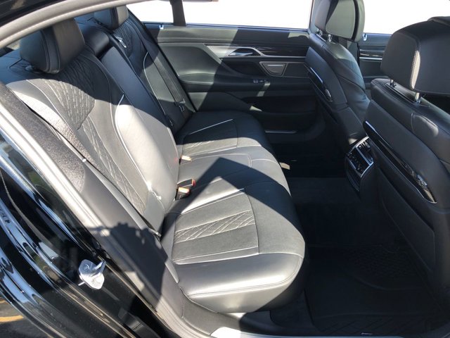 2022 BMW 7 Series 750i xDrive