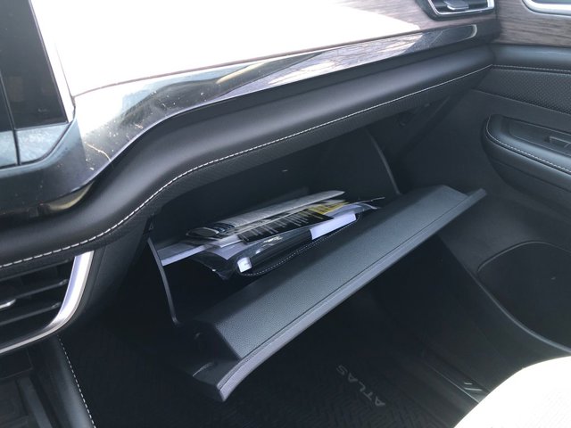 2024 Volkswagen Atlas 2.0T SEL