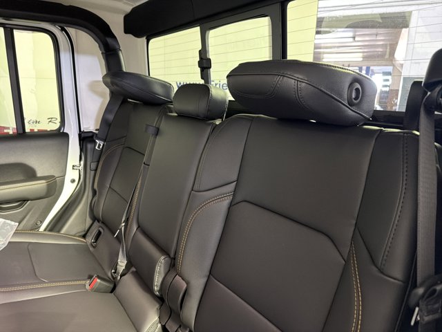 2026 Jeep Gladiator Sahara