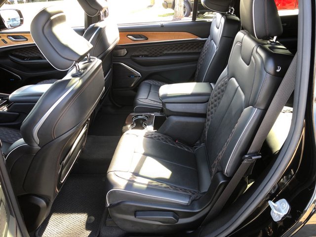 2022 Jeep Grand Cherokee L Summit Reserve