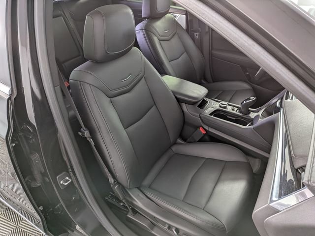 2023 Cadillac XT5 FWD Premium Luxury