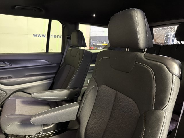 2025 Jeep Grand Cherokee L Laredo X