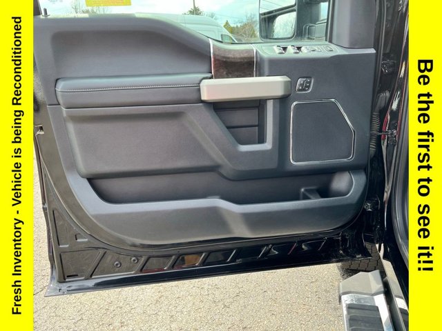 2022 Ford Super Duty F-250 SRW LARIAT