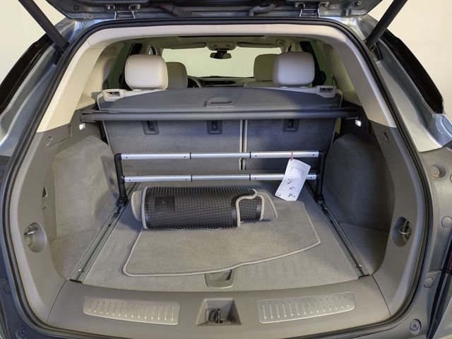 2024 Cadillac XT5 FWD Premium Luxury