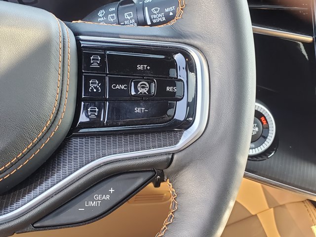 2025 Jeep Grand Wagoneer L Series III Obsidian