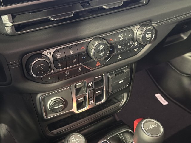 2026 Jeep Gladiator Sahara