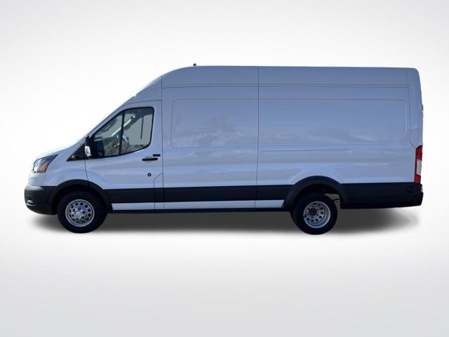 2022 Ford Transit Cargo Van Base