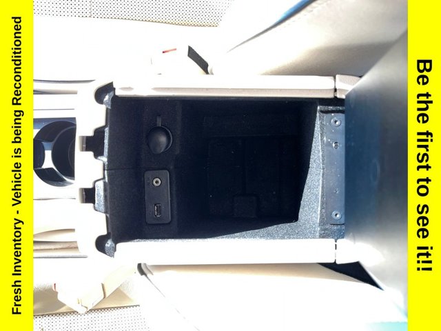 2012 Lincoln MKZ Base