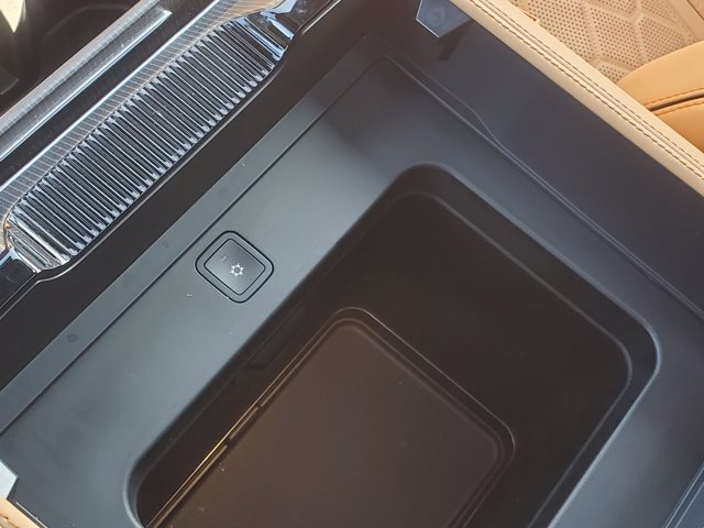 2025 Jeep Grand Wagoneer L Series III Obsidian