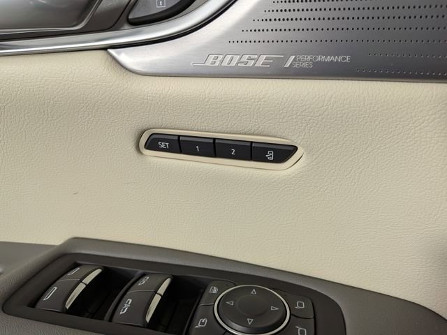 2024 Cadillac XT5 FWD Premium Luxury