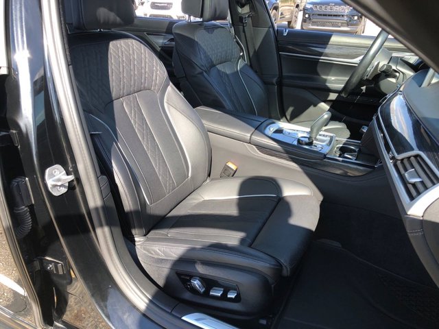 2022 BMW 7 Series 750i xDrive