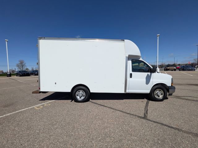 2020 Chevrolet Express Commercial Cutaway Work Van