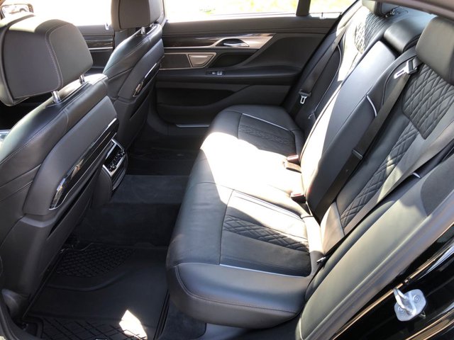 2022 BMW 7 Series 750i xDrive