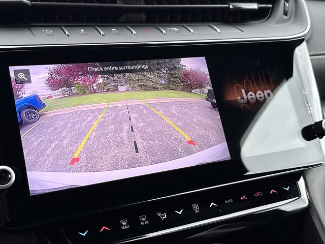2026 Jeep Grand Cherokee Laredo Altitude