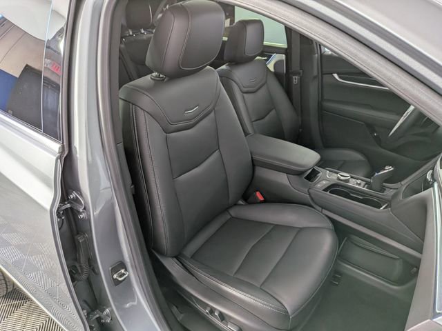 2023 Cadillac XT5 FWD Premium Luxury