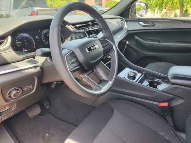 2024 Jeep Grand Cherokee Laredo X