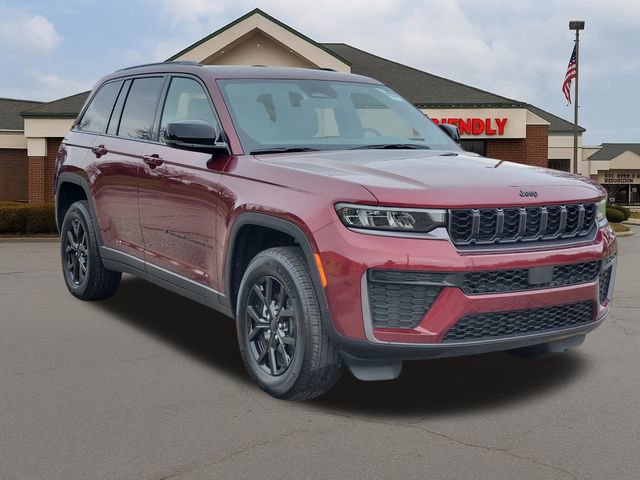 2026 Jeep Grand Cherokee Laredo Altitude