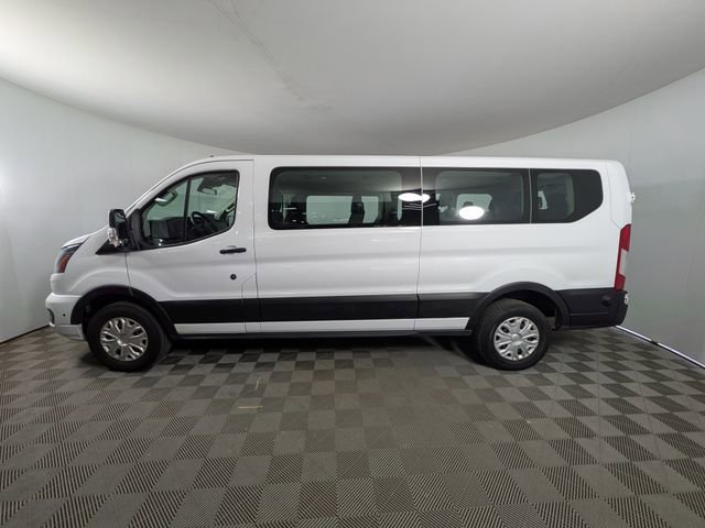 2024 Ford Transit Passenger Wagon XLT